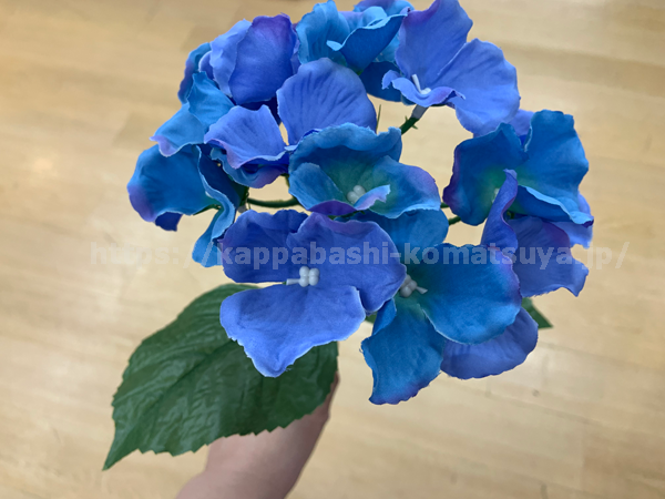 青いアジサイの造花 ダイソー